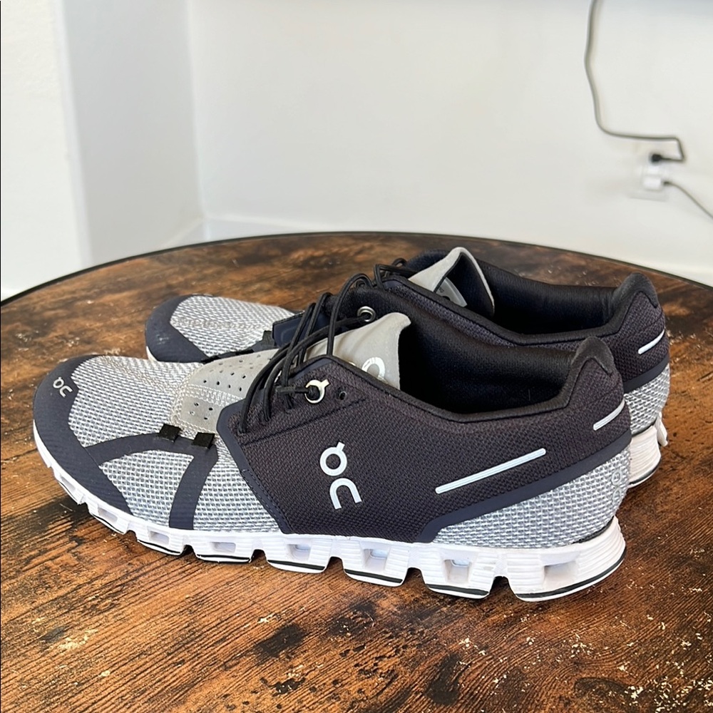 On Running Men's Blue and Gray Running Shoes Swiss Engineering